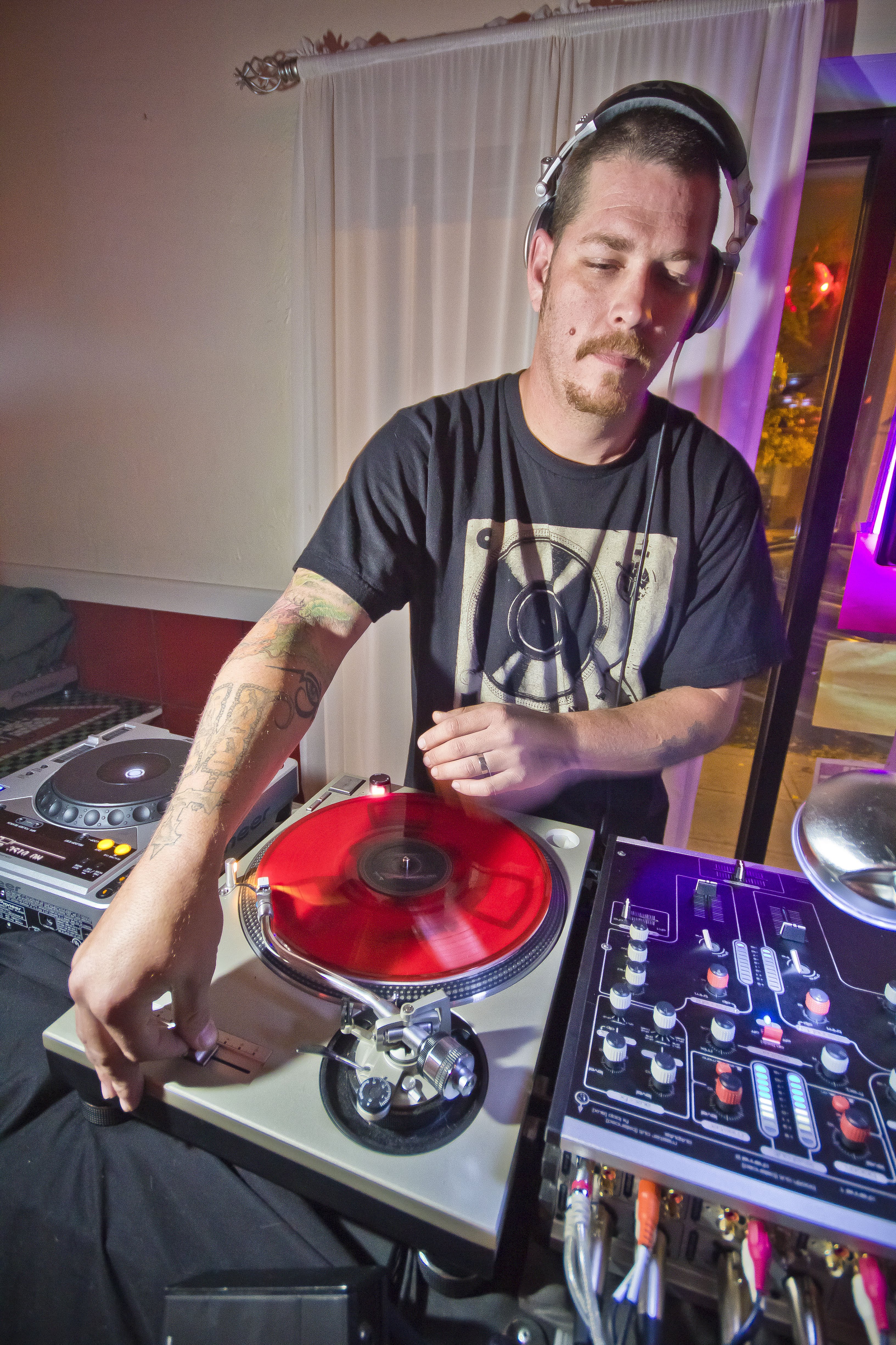 2010-11-20 Fresh Mode - DJ Sum1 - Multi-DJ Tag cover