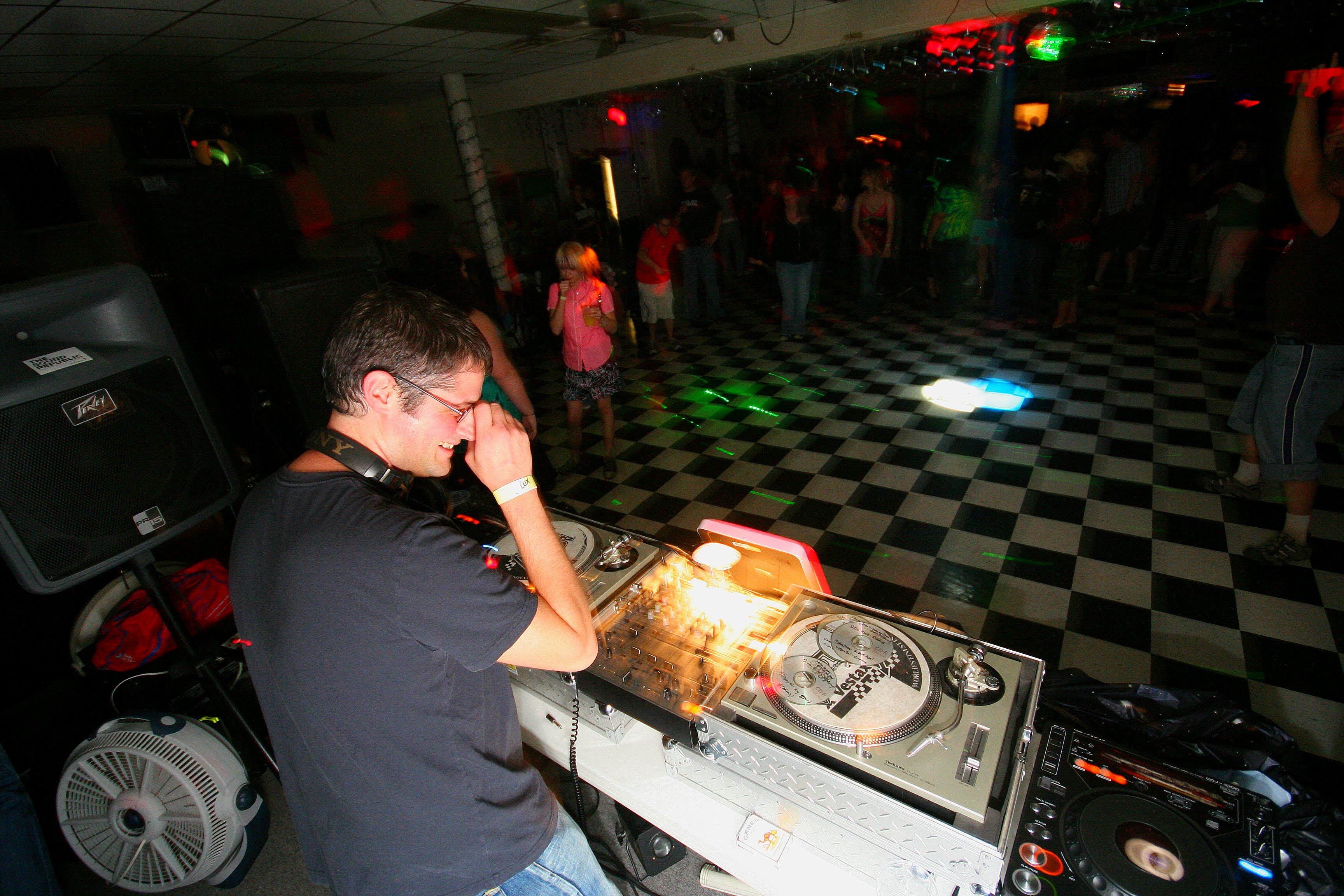 2006-09-30 NTP's Movement 2 cover