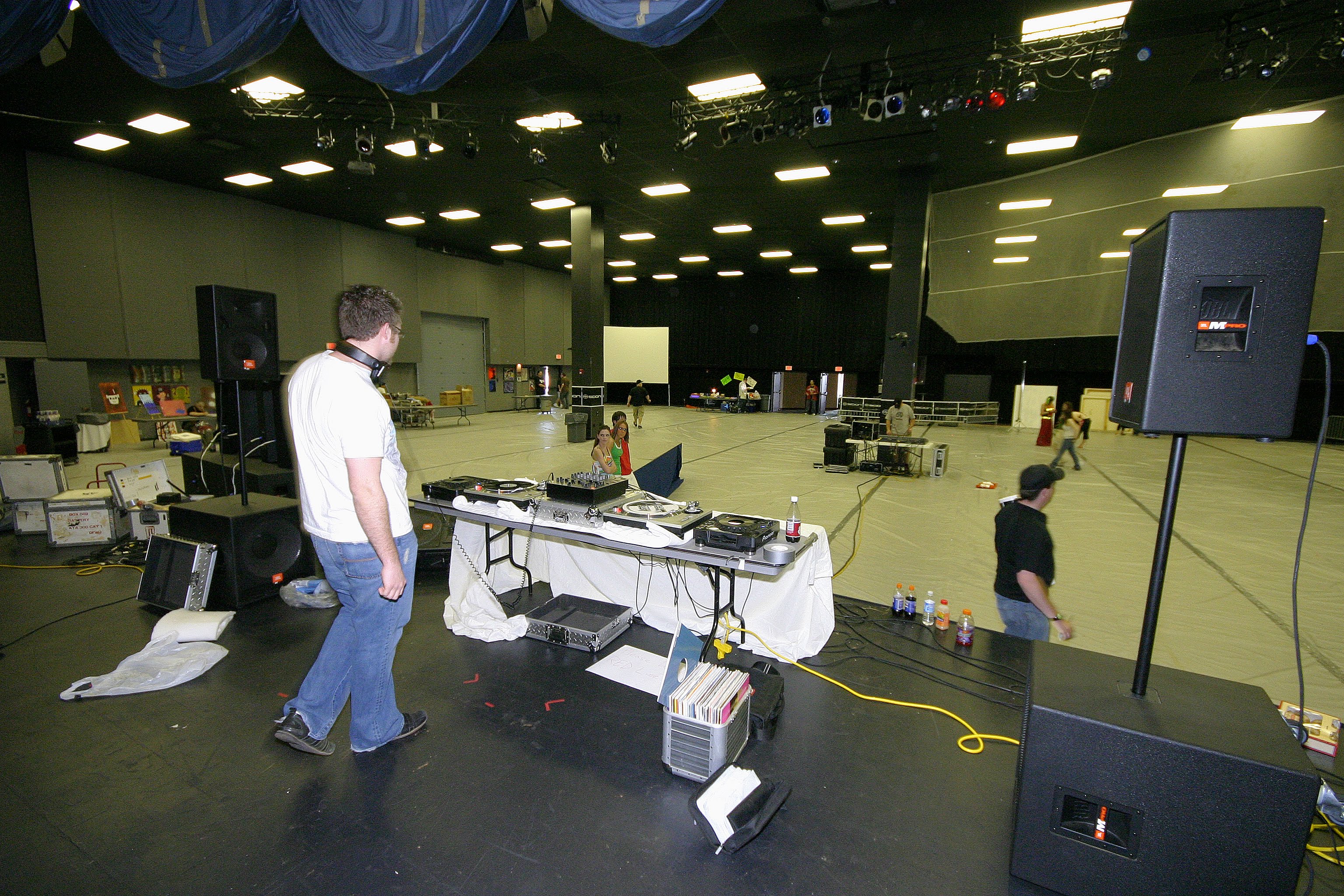 2006-04-01 NTP's Terminal Groove cover
