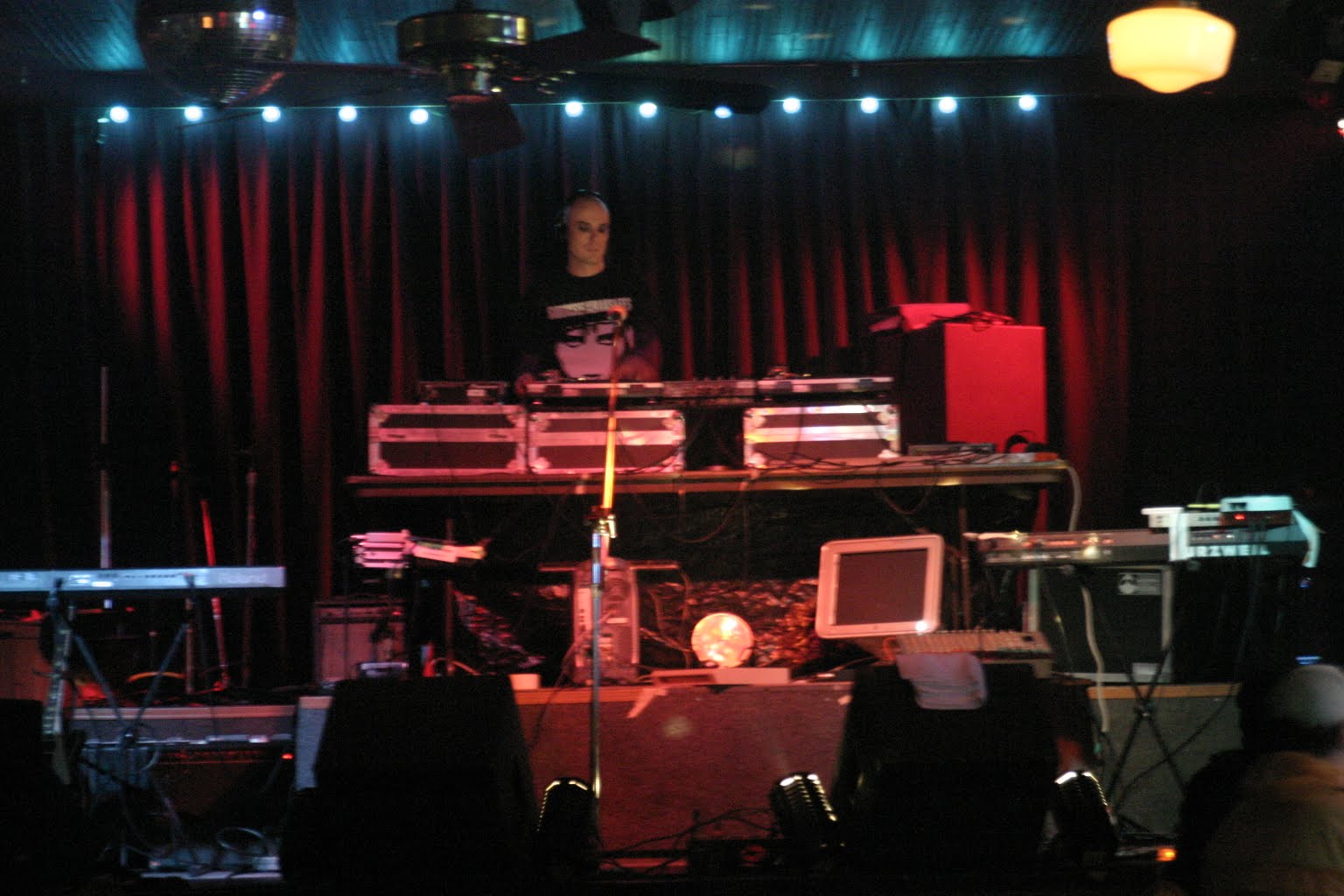 2004-01-25 Hex @ Nathan P. Murphy's cover