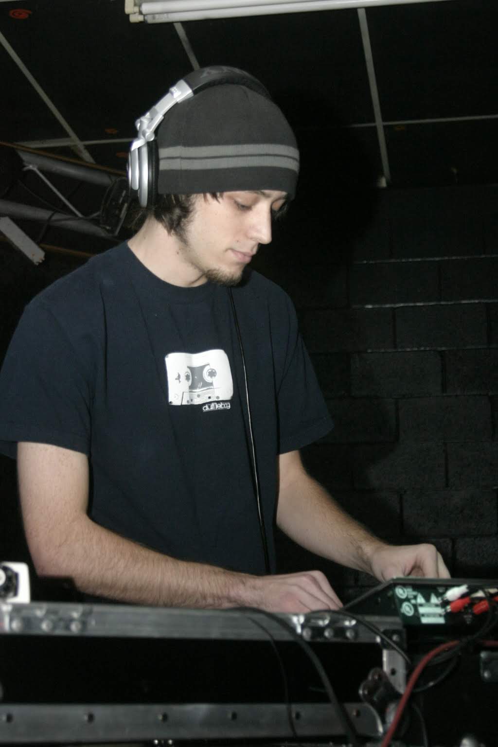 2004-01-01 Leo's Utopia cover